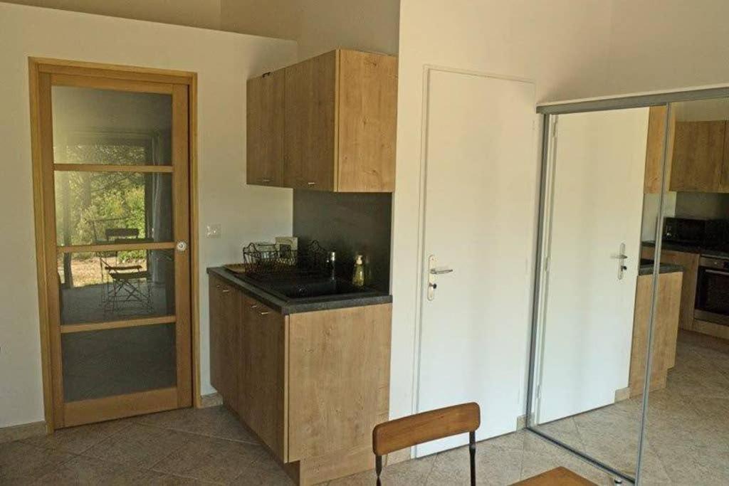 Villa La Lurette, Appartement Et Studio Saint-Étienne-les-Orgues Exterior photo