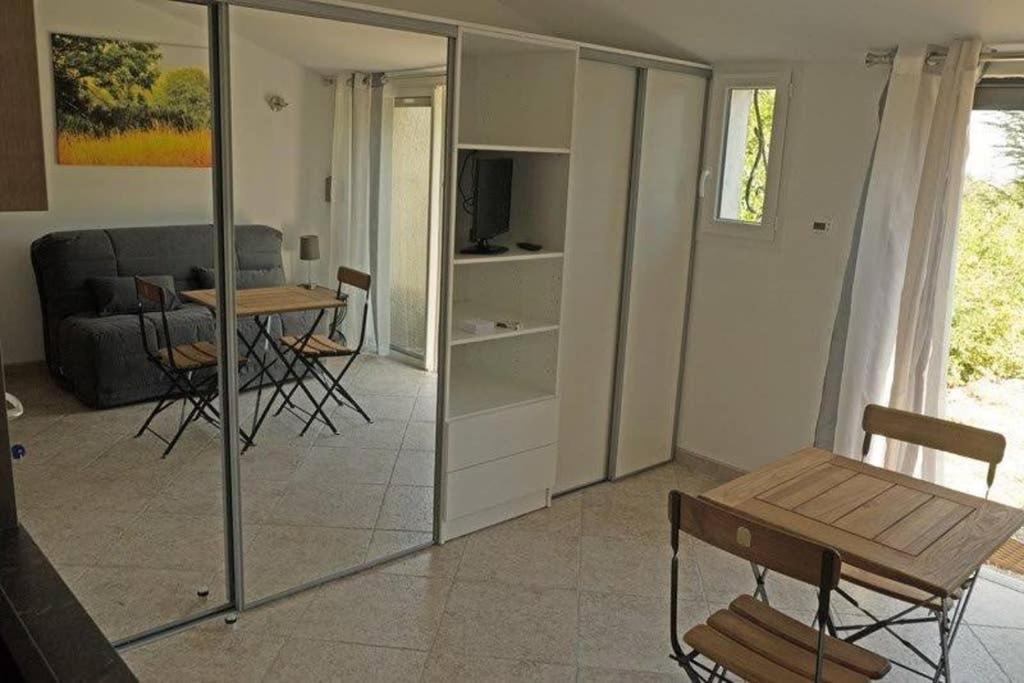 Villa La Lurette, Appartement Et Studio Saint-Étienne-les-Orgues Exterior photo
