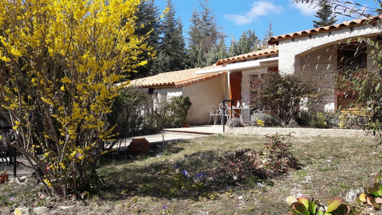 Villa La Lurette, Appartement Et Studio Saint-Étienne-les-Orgues Exterior photo